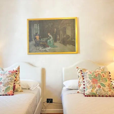 Palazzo Tiolo *